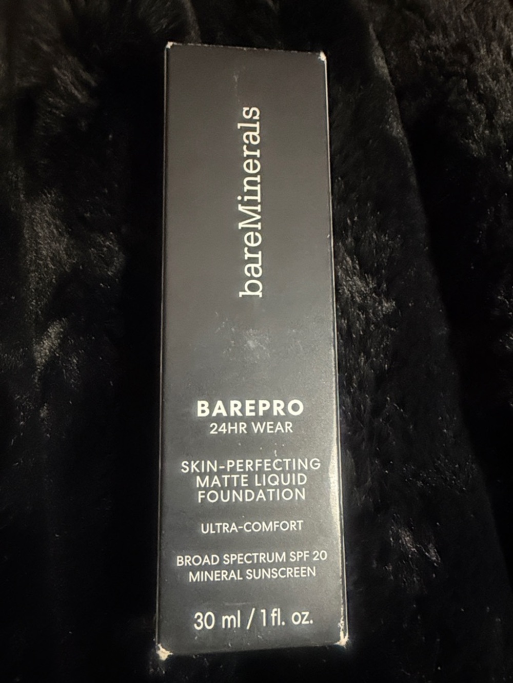 bareMinerals BAREPRO 24-hr Skin-Perfecting Matte Liquid Foundation SPF 20 - NWOT